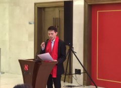 公司在全國中小企業股份轉讓系統交易中心舉行掛牌敲鐘儀式